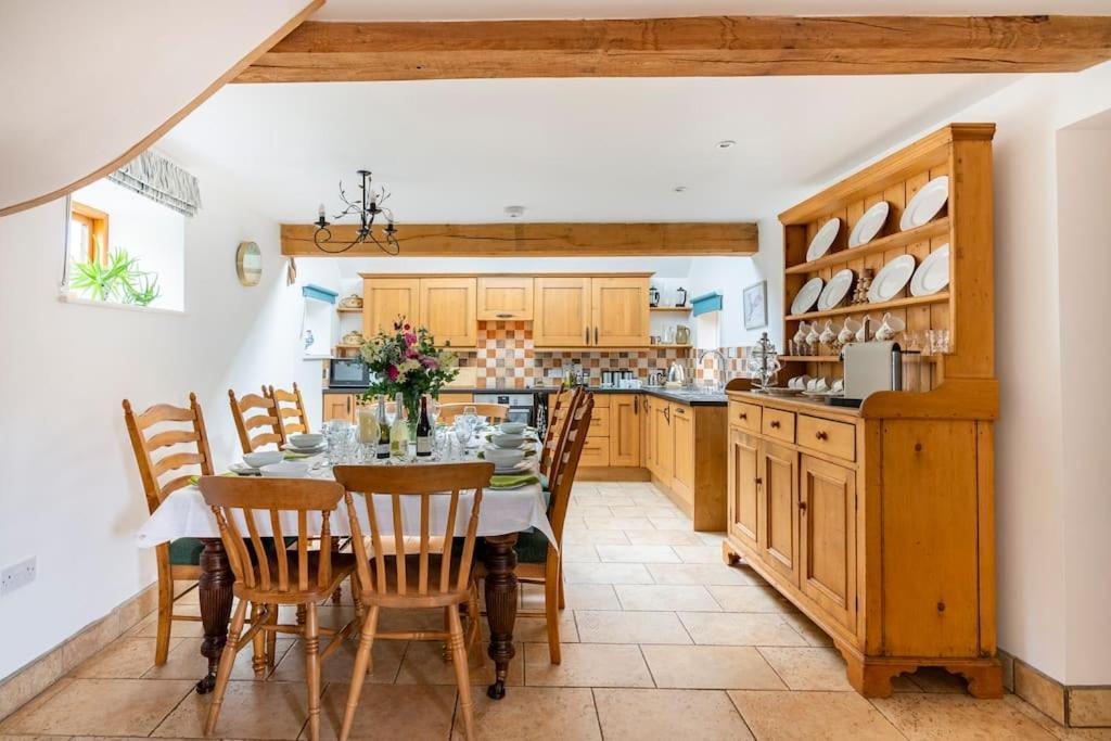 Coach House - Detached Cottage Within 135 Acres Bromyard Exterior photo