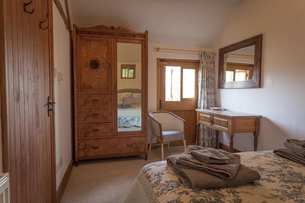 Coach House - Detached Cottage Within 135 Acres Bromyard Exterior photo